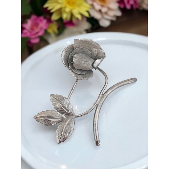 Vintage Signed Giovanni Pin Brooch Textured Floral Silver Tone 6R - Picture 1 of 4